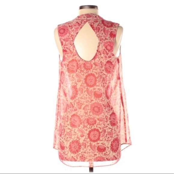 Cabi Tank - Picture 5 of 5